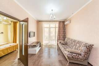 Гостиница «Протос» Витязево Семейный номер «Комфорт» на 1 этаже-2
